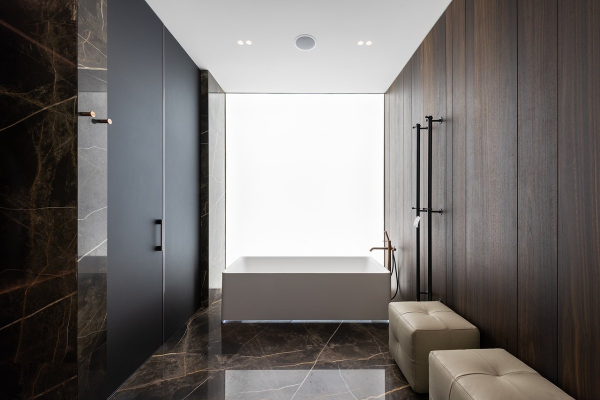 minimalistic bathroom