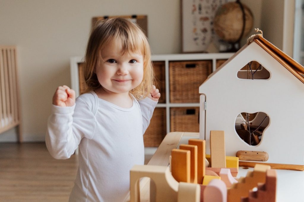 a kid playing